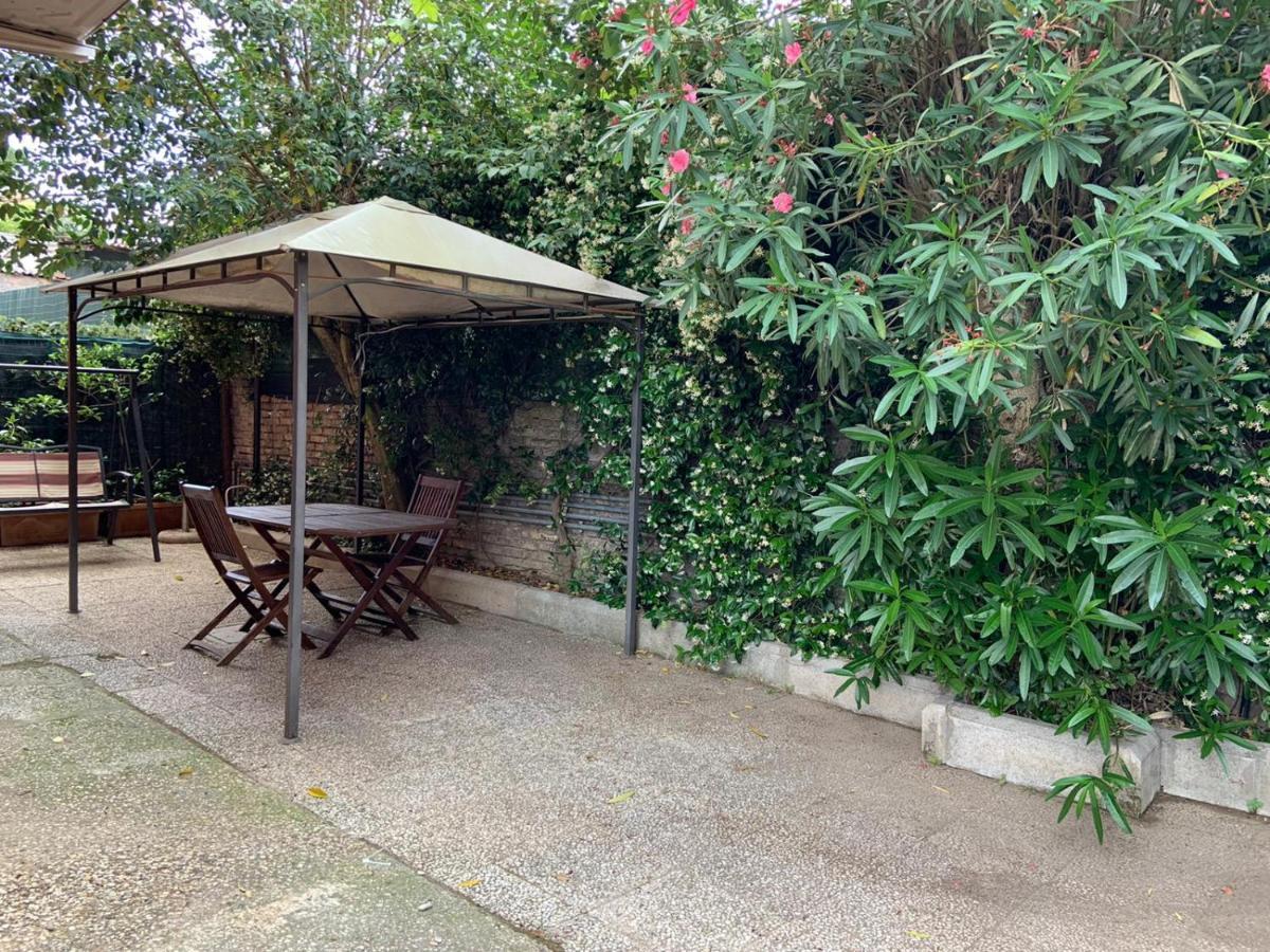 Appia Park Apartament 10 Min Dal Colosseo 로마 외부 사진